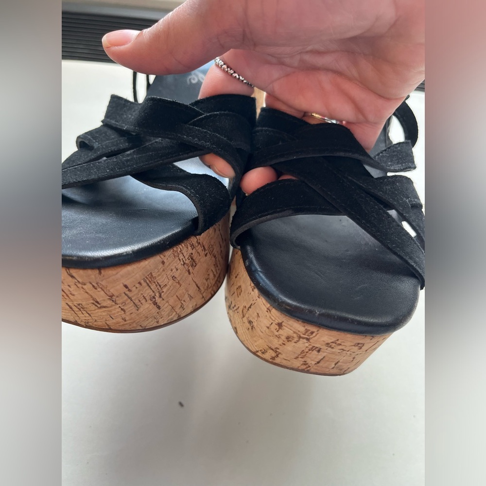 Free People Lisbon Black Suede Platform Sandals Sz. 40 - Picture 8 of 11